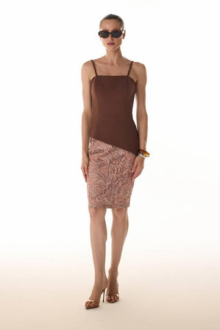 CONJUNTO TOP ALFAIATARIA E SAIA RENDA - MARRON 451537MA09