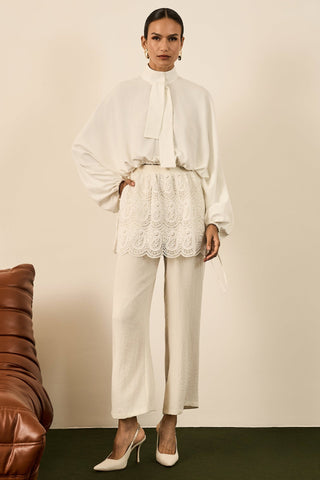 Calça C/ Saia Sobreposiçao - Creme 4415171163
